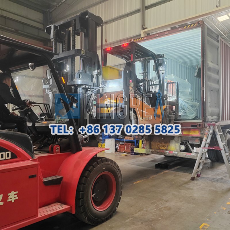 Máquina de corte de bobina enviada para fábrica de cliente italiano